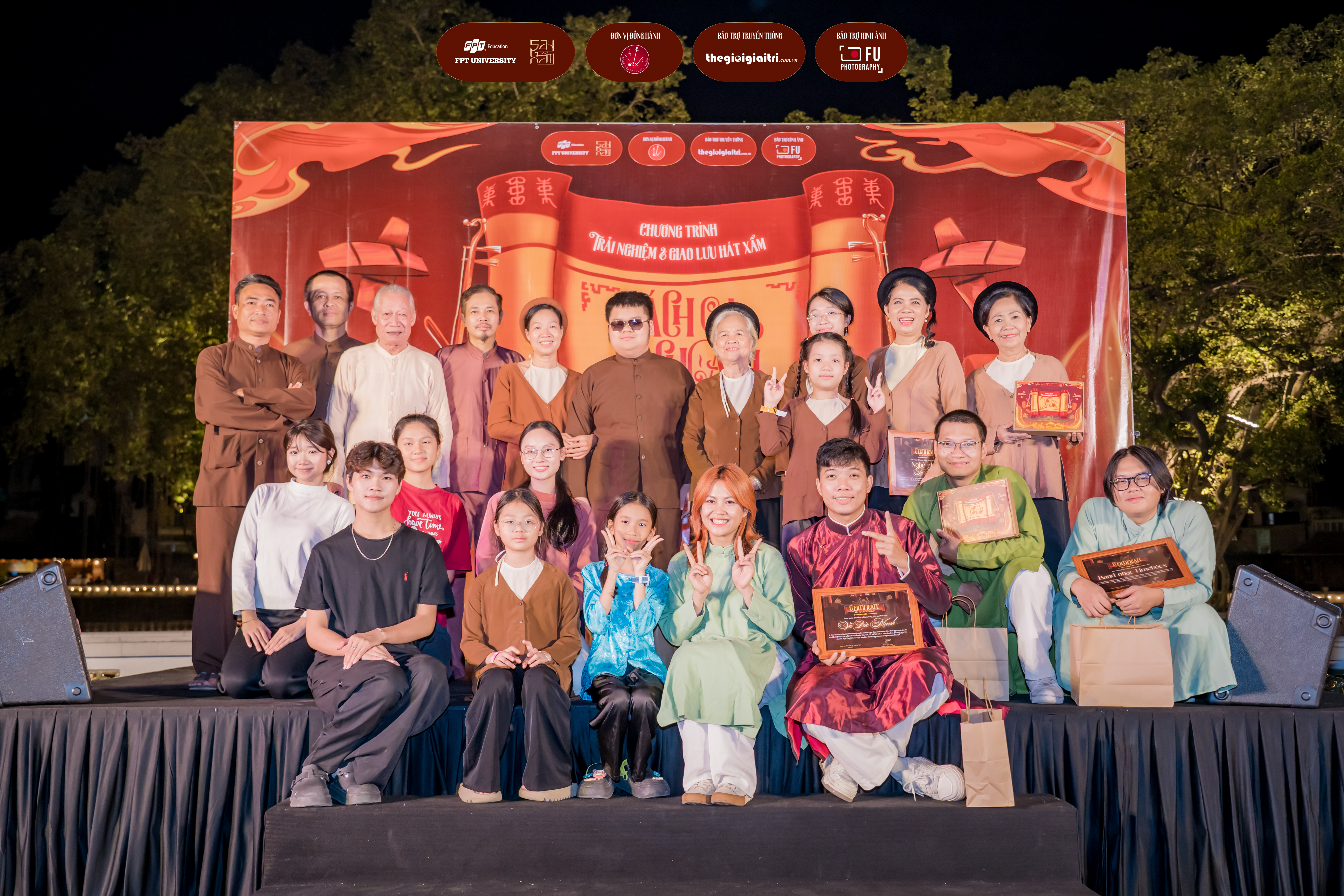 DẤU ẤN "LÁCH CA LÁCH CÁCH": KHI NGƯỜI TRẺ CHỦ ĐỘNG "CHẠM" VÀO DI SẢN