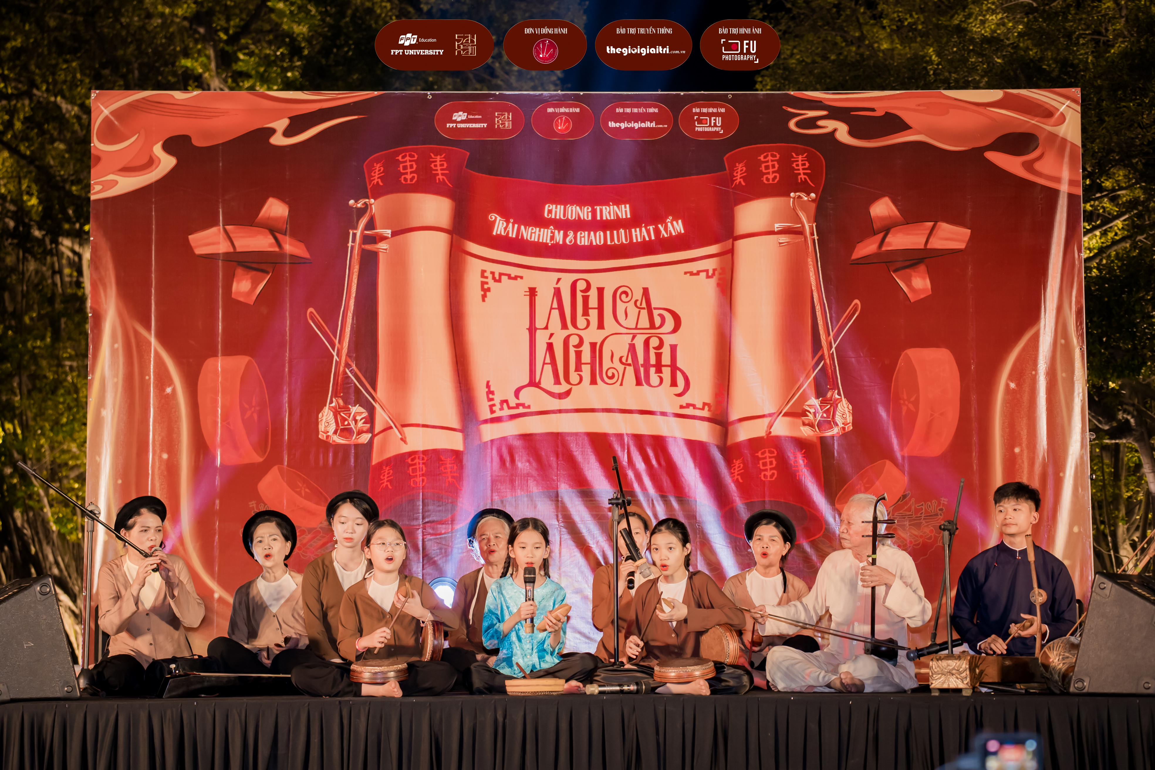 Đêm nhạc chính thức là sự kết tinh của cảm xúc và sự trân trọng