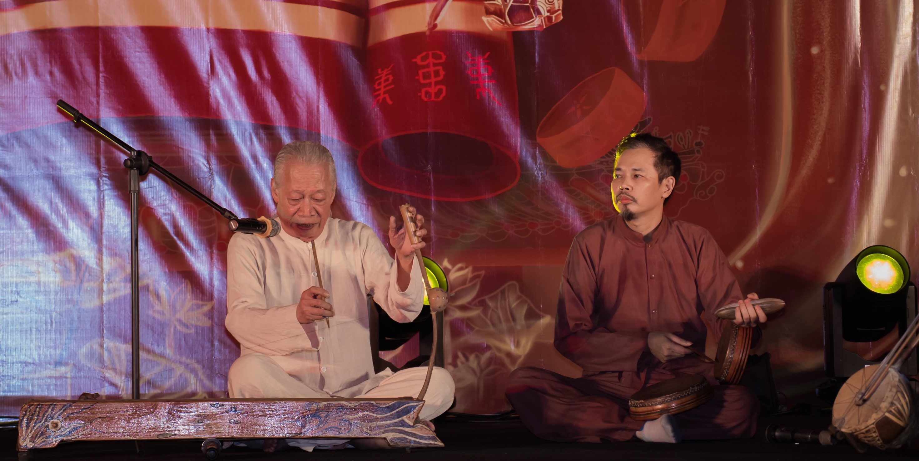 Nhạc cụ dân tộc